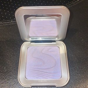 BRAND NEW IN BOX REM BEAUTY BY ARIANA GRANDE MISS NEPTUNE PURPLE HIGHLIGHTER